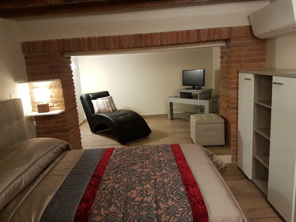 Duomo Luxury Apartment "Palazzo Del Re" Florence Extérieur photo