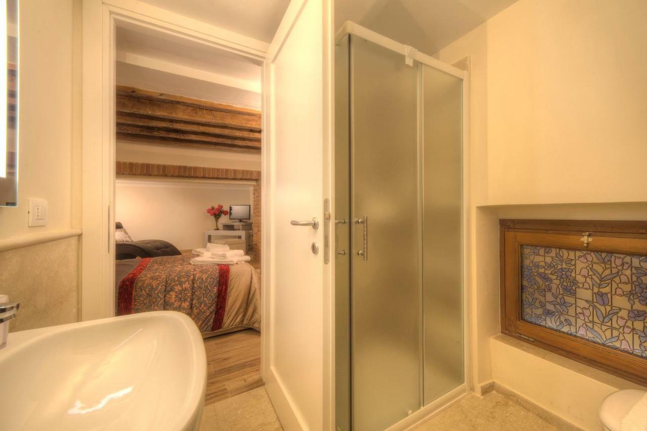 Duomo Luxury Apartment "Palazzo Del Re" Florence Extérieur photo